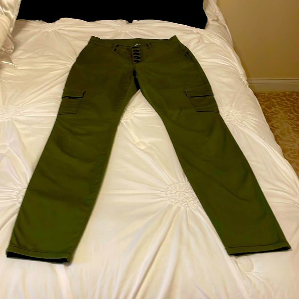 Olive cargo pants - CABI